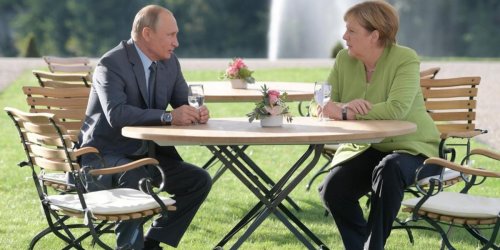 „Haben Sie Fehler gemacht?“: Diese 5 Fragen zu Putin will Merkel nicht beantworten - mit absurder Begründung