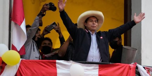 Sieg eines Außenseiters: Rechtspopulistin düpiert: Linkskandidat Castillo gewinnt Präsidentenwahl in Peru