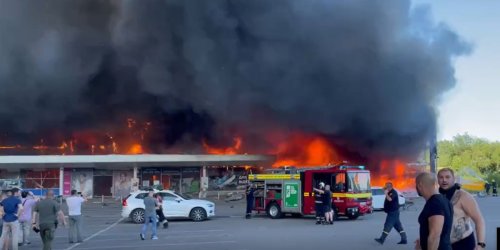 Der Kriegsverlauf in der Ukraine im Ticker: Video zeigt Flammen-Inferno: 13 Tote nach Russen-Angriff auf Einkaufszentrum