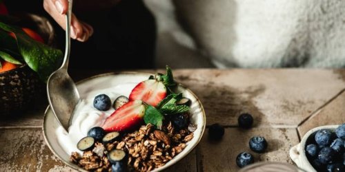 Fünf Gründe, warum Sie griechischen Joghurt zum Frühstück essen sollten