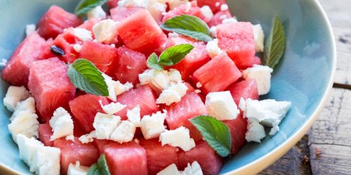 Sommerlicher Salatklassiker: So gelingt ein schmackhafter Wassermelonensalat mit Feta