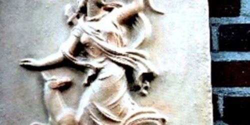 Kreispolizeibehörde Kleve: POL-KLE: Bedburg-Hau - Zwei Reliefs des Künstlers Arno Breker von Hauswand gestohlen / Zeugen gesucht
