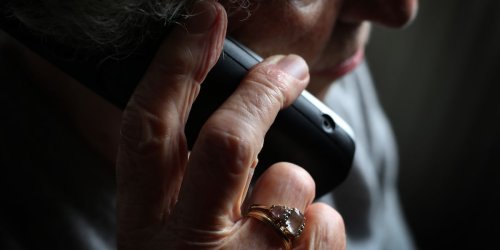 Ermittlungen: Telefonbetrüger erbeuten Tausende Euro