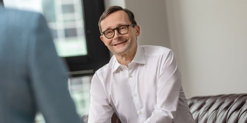 Marktkommentar von Deka-Chefvolkswirt Ulrich Kater: Märkte zwischen Hoffen und Bangen – nichts für schwache Nerven
