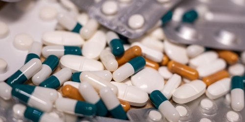 Arzneimittel: Medikamentenmangel: Lucha sieht leichte Verbesserungen