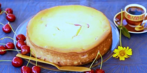 Probieren Sie diesen Käsekuchen ohne Boden: Perfekt für die Kirsch-Saison
