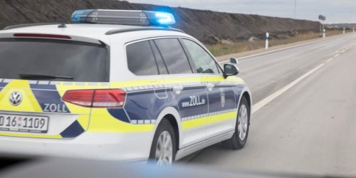 Hauptzollamt Ulm: HZA-UL: Fahrzeuge aus der Schweiz geschmuggelt/Zoll stoppt mehrere Fahrer auf A 96