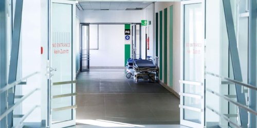 Tarifkonflikt: Warnstreik der Ärzte an Kliniken in sechs Bundesländern
