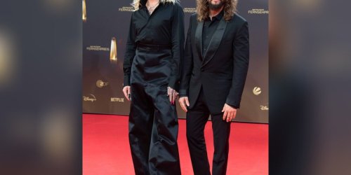 Eleganter Auftritt: "Überwältigt": Bill und Tom Kaulitz gewinnen Deutschen Fernsehpreis