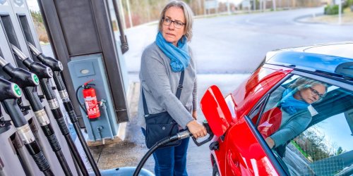 Tipps für Autofahrer: Spritpreise steigen! So knacken Sie den Tankstellen-Code