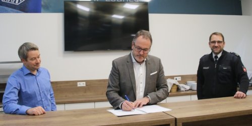 Polizeiinspektion Emsland/Grafschaft Bentheim: POL-EL: Meppen - Rahmenkonzeption "Stadionallianz SV Meppen" unterzeichnet