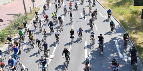 Demonstrationen: 50.000 Radfahrer bei Sternfahrt durch Berlin