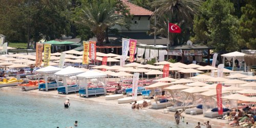 Plötzlich krank im Ausland: Klinik-Drama in der Türkei: Rentnerin Maria zahlt Tausende, Kasse erstattet 17,75 Euro