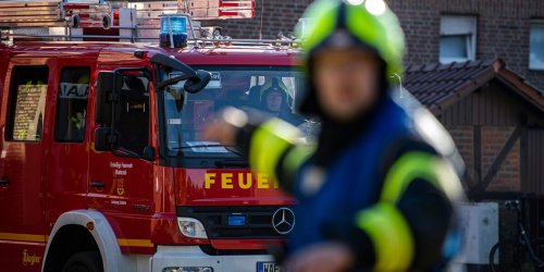 Main-Kinzig-Kreis: Mehrere Hunderttausend Euro Schaden bei Lagerhallenbrand