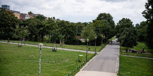 Berliner Problem-Park: Unbekannter fasst Frau im Görlitzer Park zwischen die Beine und schlägt Mann K.o.