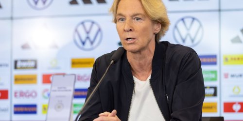 Frauen-Fußball: Nach Streit mit Bayern: Voss-Tecklenburg nominiert Trio nach