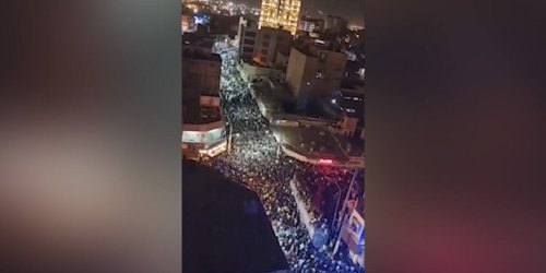 Polizei geht gegen Teilnehmer vor: Nach Hochhauseinsturz: Zahlreiche Proteste im Iran