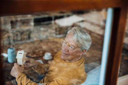 Investieren im Alter: So geht Ihnen Ihr Erspartes im Ruhestand nie aus