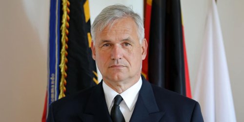 Steile Karriere, strenggläubig: Ex-Marinechef Schönbach: Das ist der Mann hinter den umstrittenen Russland-Aussagen