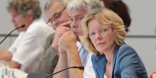 „Wucherähnliches Rechtsgeschäft“: Richter zerpflückt XL-Ruhegehalt von Ex-RBB-Direktorin