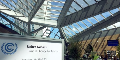 Energie: Vor Klimakonferenz: Greenpeace fordert deutsches Tempolimit