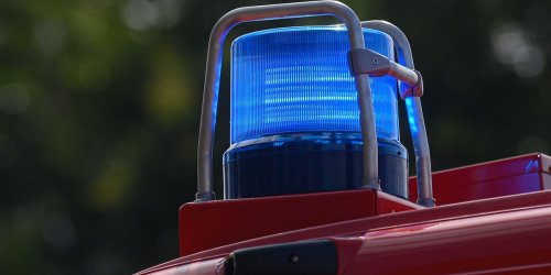 Cloppenburg: Feuer in Putenstall: Großaufgebot der Feuerwehr vor Ort