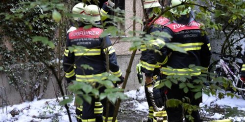 Feuerwehr München: FW-M: Brand in Blumenladen (Schwanthalerhöhe)