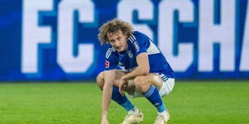 Bundesliga: Schalke gewinnt Test gegen Wattenscheid: Král und Ouwejan da