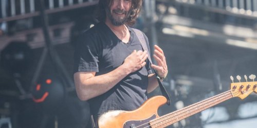 Mit Dogstar in Kanada unterwegs: Nach Einbruch: Keanu Reeves tourt unbeirrt mit seiner Band weiter