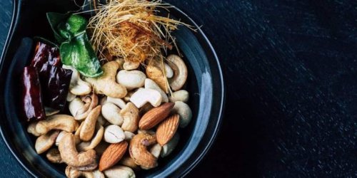 Clever naschen: Gesunde Snacks: Welche Nüsse Ihr Gehirn langfristig fit halten