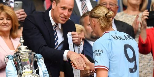 Zum FA-Cup-Finale: Prinz William: Von der Glamour-Hochzeit ins Fußballstadion