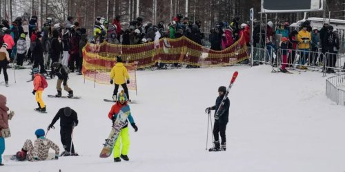 Tourismus: Enormer Ski-Andrang im Harz, Polizei spricht von „katastrophaler Lage“