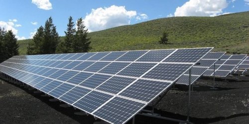 Großstadt lehnt Solar auf Lärmschutzmauer ab: Der Grund ist überraschend