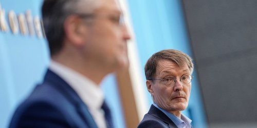 Kritik wächst: Lauterbachs Genesenen-Fiasko: In nur einer Woche wird Star der Ampel zum Chaos-Minister