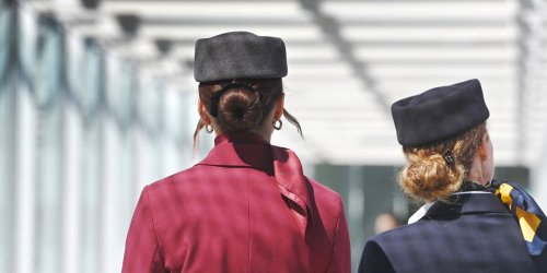 Psychotherapie wegen „störender Passagiere“: Wieso heutzutage niemand mehr Stewardess werden möchte