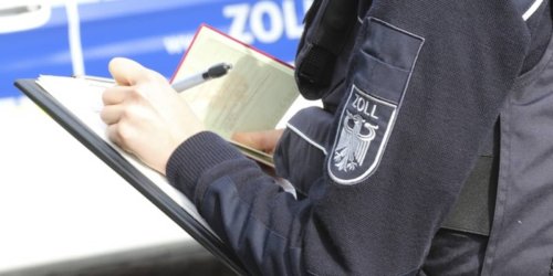 Hauptzollamt Osnabrück: HZA-OS: Osnabrücker Zoll deckt illegale Beschäftigung im Landkreis Emsland auf; Zwei Arbeitnehmer ohne gültigen Aufenthaltstitel angetroffen
