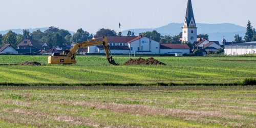 Batteriewerk: BMW-Fabrik in Niederbayern: Nach Ostern rücken die Bagger an