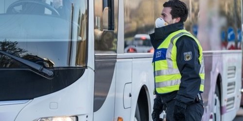 Bundespolizeidirektion München: Bundespolizeidirektion München: Bundespolizei: Afghanische Migranten in Bus und Pkw / Mutmaßliche Schleusungen bei Grenzkontrollen festgestellt