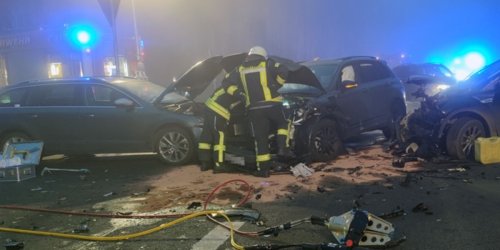 Freiwillige Feuerwehr Breckerfeld: FW-EN: Verkehrsunfall mit 3 PKW Brantener Straße