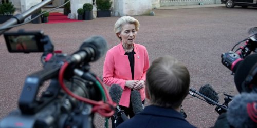 Welthandel : Von der Leyen zu Trumps Zöllen: Werden Unternehmen schützen