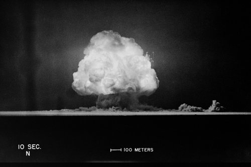 Le foto della prima bomba atomica - Focus.it