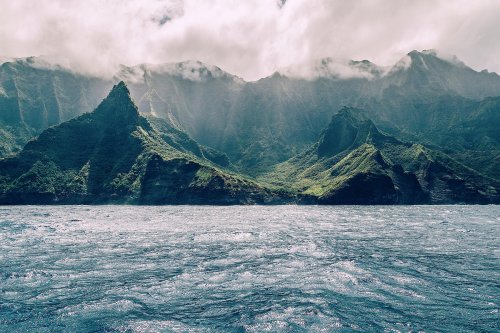 German Teenagers Say They Were Strip Searched and Deported From Hawaii
