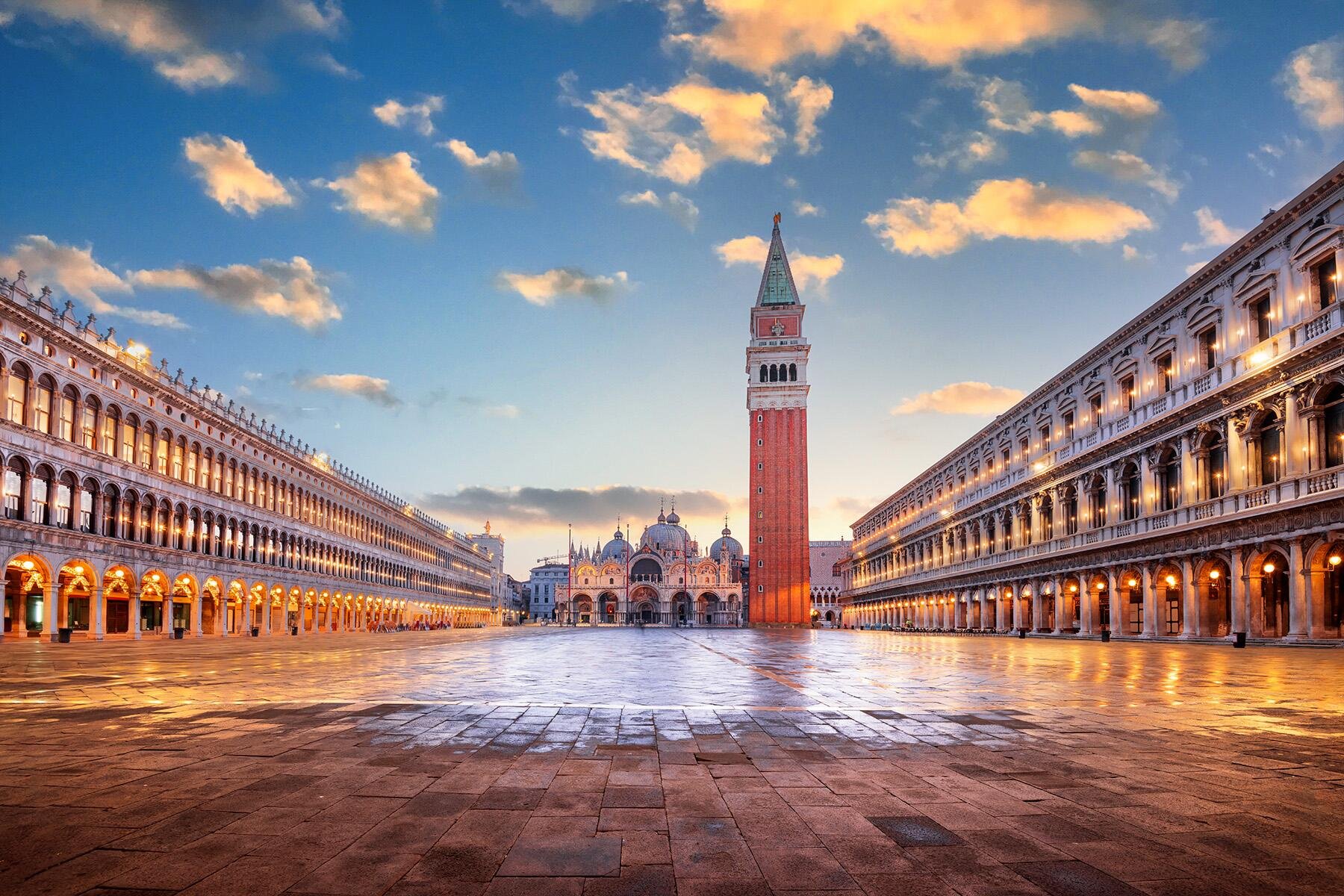 A Tourist Went Running Shirtless in Venice. Then He Found Out It Was Illegal