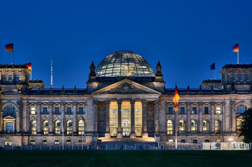 Germany and Britain Issue U.S. Travel Advisories