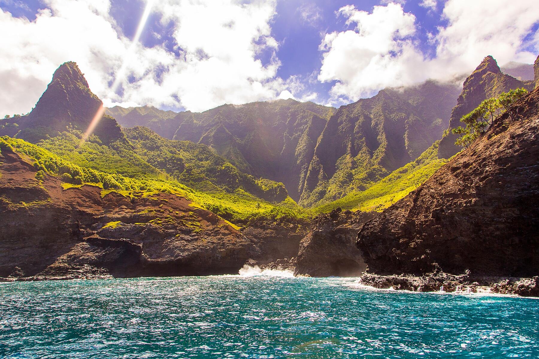 Kauai Is Telling Visitors to Stay Inside After Hurricane Lowell