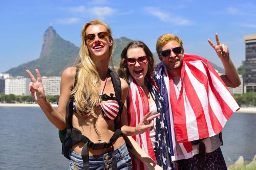7 Ways to Look Less Obviously American When Traveling Abroad