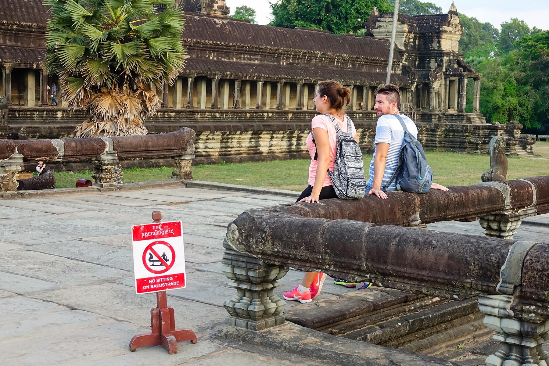 These 10 TikToks of Unhinged Tourist Behavior Show Why Locals Are Fed Up