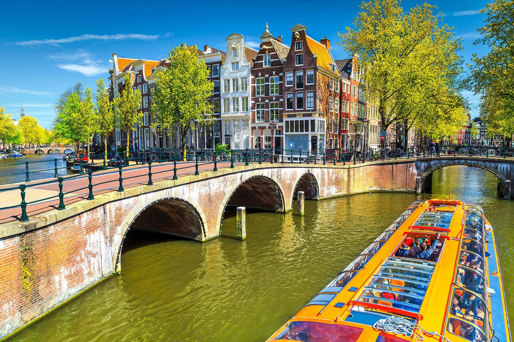 10 Things Tourists Should Never Do in Amsterdam