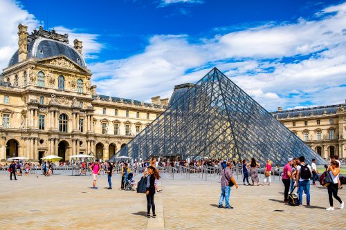 Bedbugs Have Taken Over Paris. What Should You Do if You’re Traveling There?