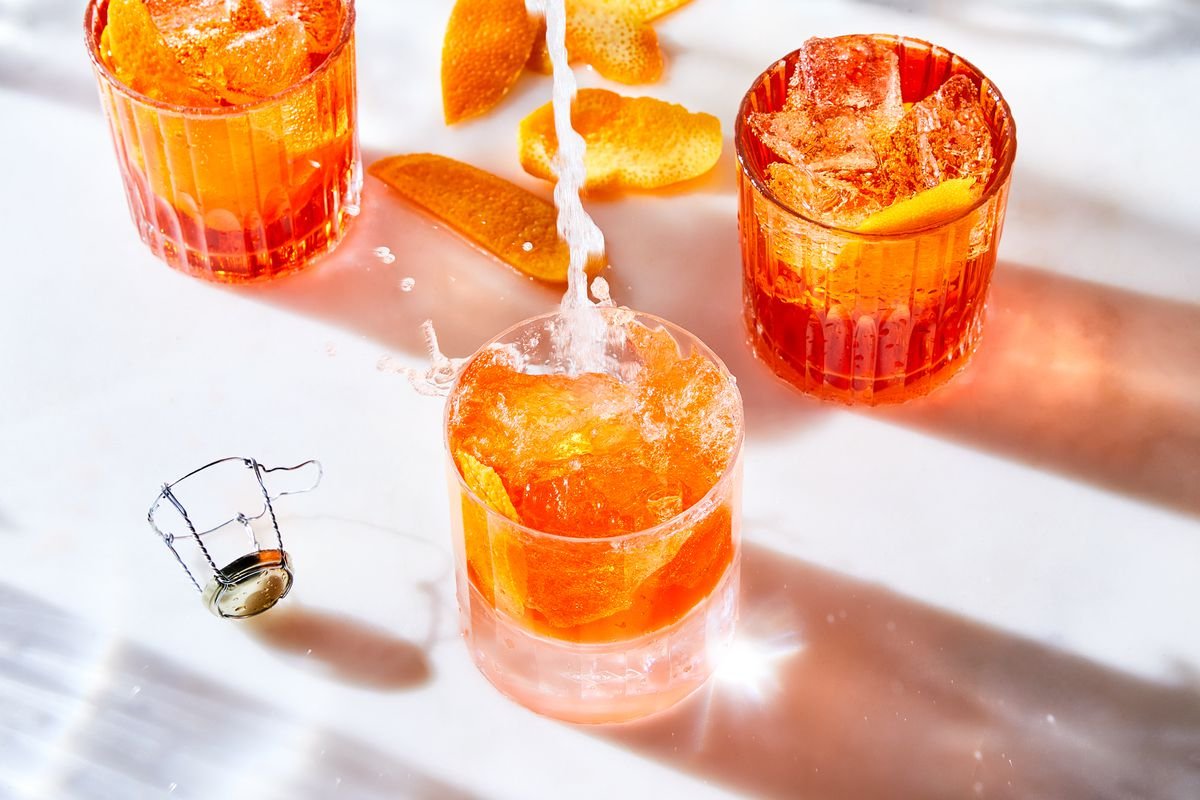 19 Prosecco Cocktails for When You Need a Lil’ Bubbly - cover